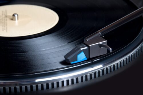 Converting vinyl records from a turntable