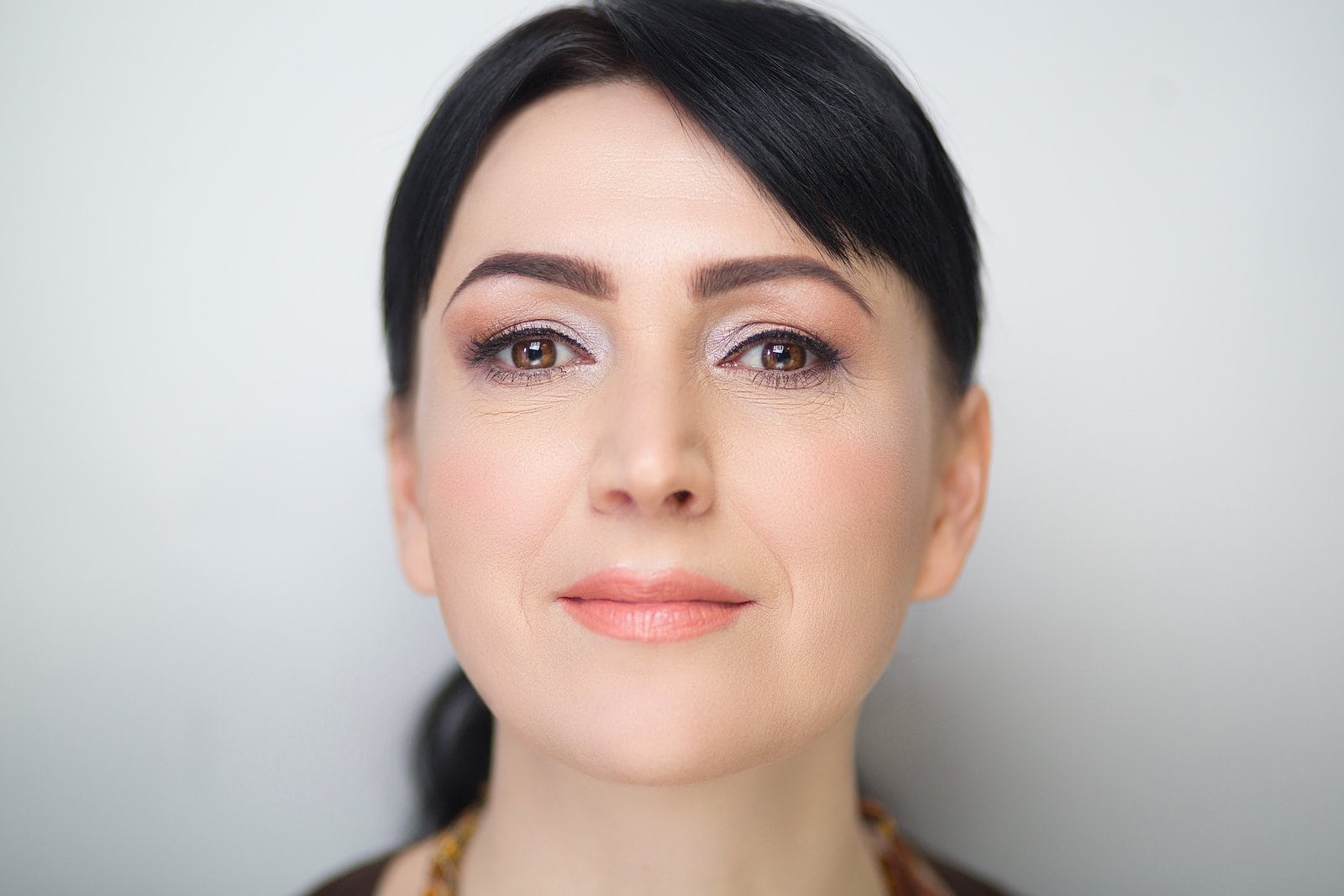 Gen X woman - Microblading eyebrows
