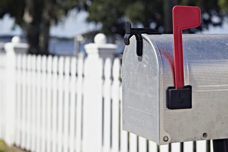 Mailbox - USPS informed delivery service